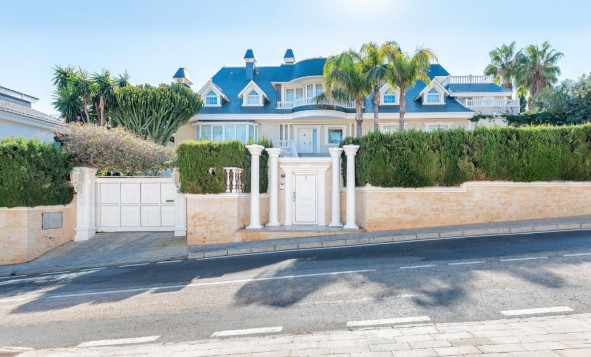 Herverkoop - 3. Halfvrijstaand huis - Playa San Juan - Costa Blanca Noord