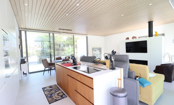 Reventa - 3. Casa pareada - Las Colinas Golf and Country Club - Costa Blanca Sur