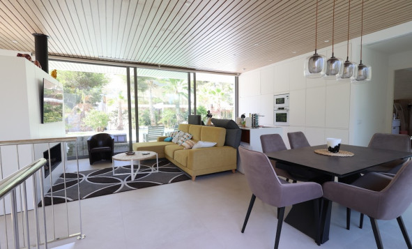 Reventa - 3. Casa pareada - Las Colinas Golf and Country Club - Costa Blanca Sur