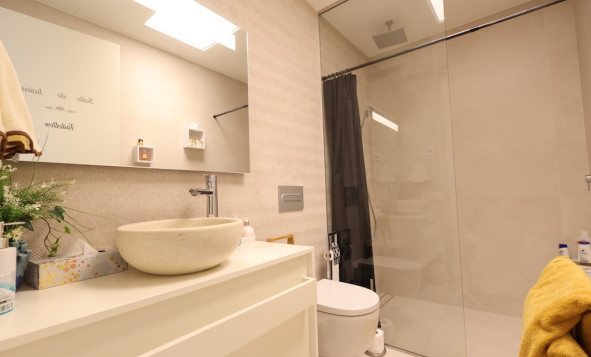 Reventa - 3. Casa pareada - Las Colinas Golf and Country Club - Costa Blanca Sur