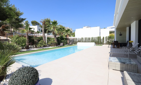 Reventa - 3. Casa pareada - Las Colinas Golf and Country Club - Costa Blanca Sur