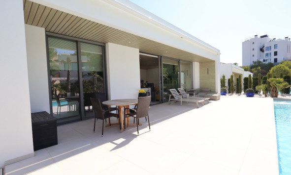 Reventa - 3. Casa pareada - Las Colinas Golf and Country Club - Costa Blanca Sur