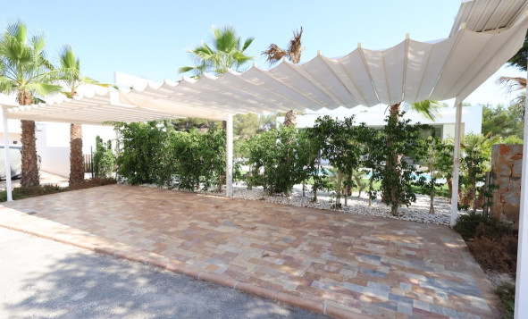 Reventa - 3. Casa pareada - Las Colinas Golf and Country Club - Costa Blanca Sur