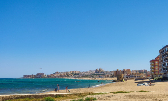 Resale - 1. Apartment / flat - La Mata - Costa Blanca South