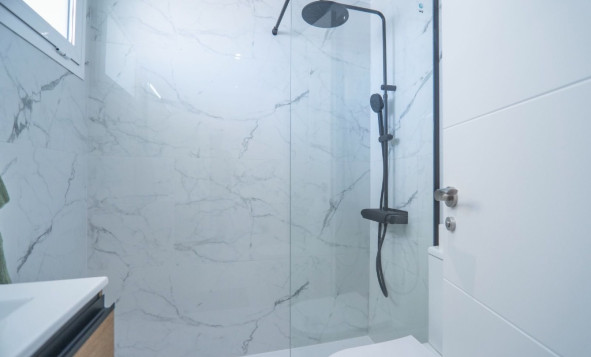 Herverkoop - 1. Appartement / flat - Torrevieja - Costa Blanca Zuid