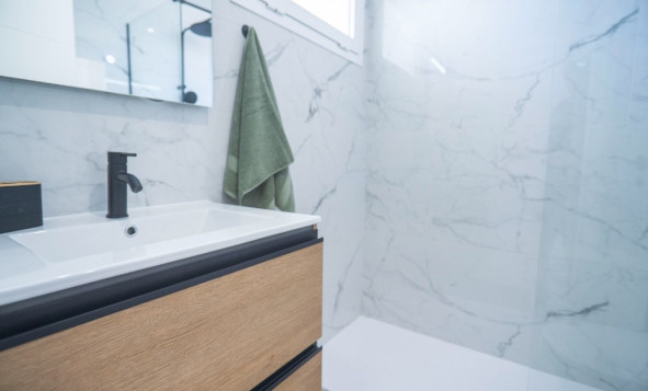 Herverkoop - 1. Appartement / flat - Torrevieja - Costa Blanca Zuid