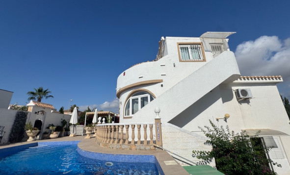 Herverkoop - 3. Halfvrijstaand huis - La Zenia - Costa Blanca Zuid