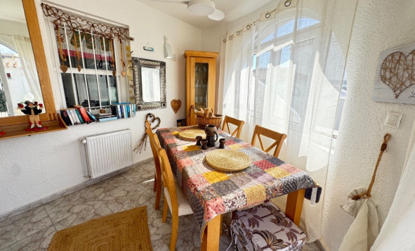 Herverkoop - 3. Halfvrijstaand huis - La Zenia - Costa Blanca Zuid