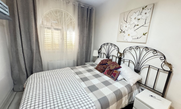 Herverkoop - 3. Halfvrijstaand huis - La Zenia - Costa Blanca Zuid