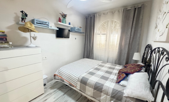 Herverkoop - 3. Halfvrijstaand huis - La Zenia - Costa Blanca Zuid