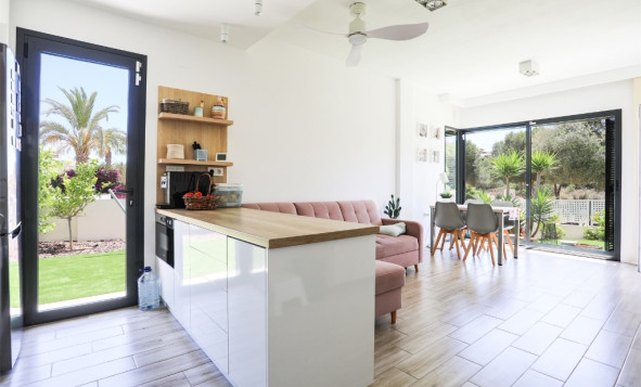 Herverkoop - 3. Halfvrijstaand huis - La Zenia - Costa Blanca Zuid