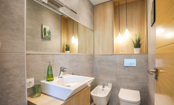 Herverkoop - 3. Halfvrijstaand huis - La Zenia - Costa Blanca Zuid