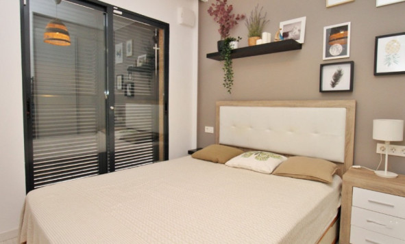 Herverkoop - 3. Halfvrijstaand huis - La Zenia - Costa Blanca Zuid