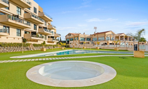 Herverkoop - 3. Halfvrijstaand huis - La Zenia - Costa Blanca Zuid