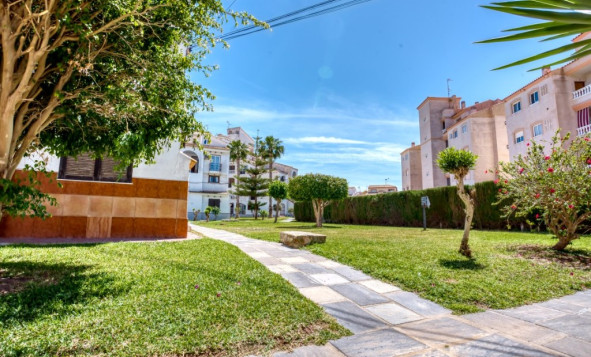 Reventa - 2. Chalet adosado - Torrevieja - Costa Blanca Sur