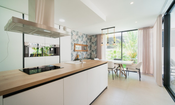 Herverkoop - 3. Halfvrijstaand huis - Los Balcones - Costa Blanca Zuid