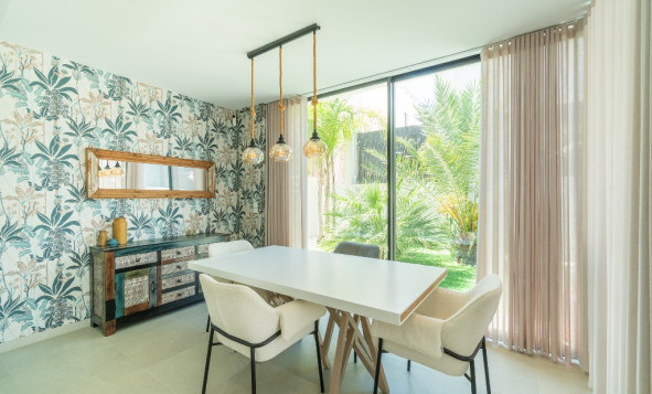 Herverkoop - 3. Halfvrijstaand huis - Los Balcones - Costa Blanca Zuid