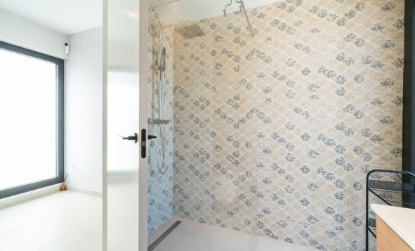 Herverkoop - 3. Halfvrijstaand huis - Los Balcones - Costa Blanca Zuid