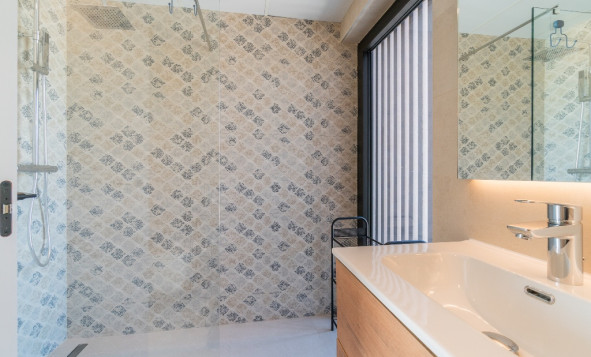 Herverkoop - 3. Halfvrijstaand huis - Los Balcones - Costa Blanca Zuid