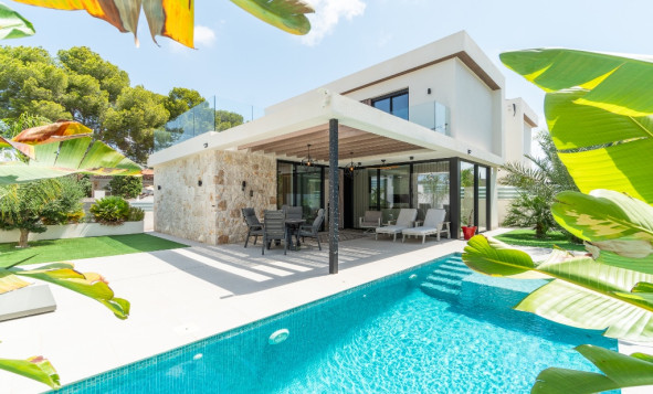 Herverkoop - 3. Halfvrijstaand huis - Los Balcones - Costa Blanca Zuid