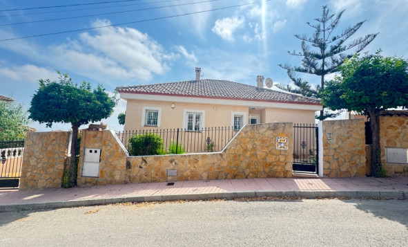 Herverkoop - 3. Halfvrijstaand huis - San Miguel de Salinas - Costa Blanca Zuid