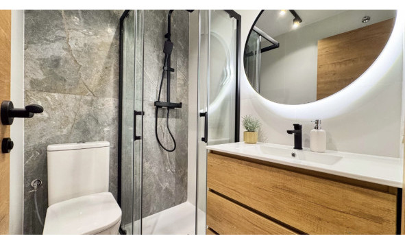 Herverkoop - 1. Appartement / flat - Torrevieja - Costa Blanca Zuid