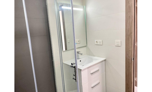 Herverkoop - 1. Appartement / flat - Torrevieja - Costa Blanca Zuid