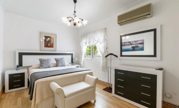 Herverkoop - 3. Halfvrijstaand huis - Orihuela Costa - Costa Blanca Zuid