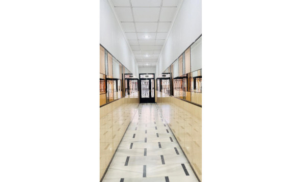 Herverkoop - 1. Appartement / flat - Torrevieja - Costa Blanca Zuid