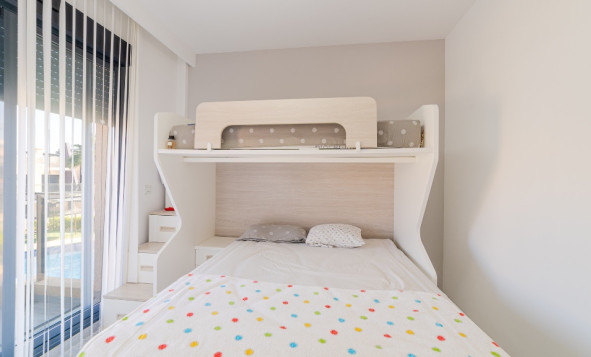 Herverkoop - 1. Appartement / flat - Mil Palmeras - Costa Blanca Zuid