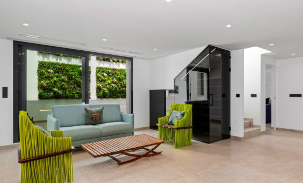 Herverkoop - 3. Halfvrijstaand huis - Alicante - Costa Blanca Noord