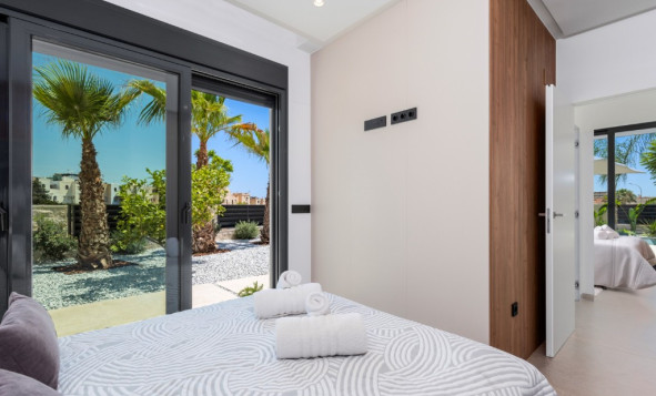 Herverkoop - 3. Halfvrijstaand huis - Alicante - Costa Blanca Noord