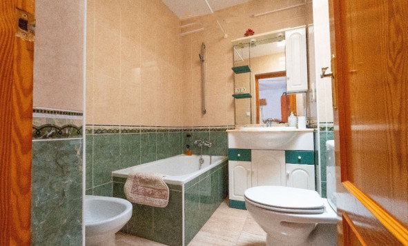 Herverkoop - 2. Town house / tussenwoning - Torrevieja - Costa Blanca Zuid