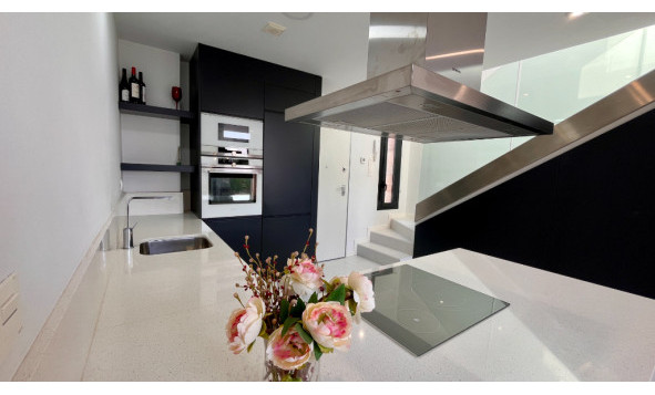 Herverkoop - 4. Halfvrijstaande villa - Los Dolses - Costa Blanca Zuid