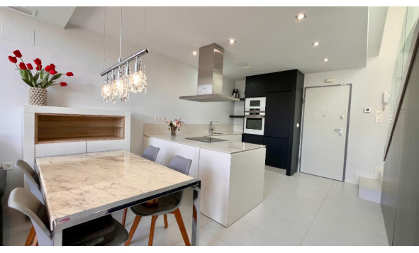 Herverkoop - 4. Halfvrijstaande villa - Los Dolses - Costa Blanca Zuid