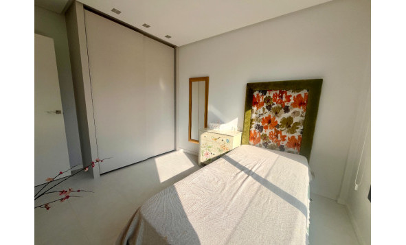 Herverkoop - 4. Halfvrijstaande villa - Los Dolses - Costa Blanca Zuid