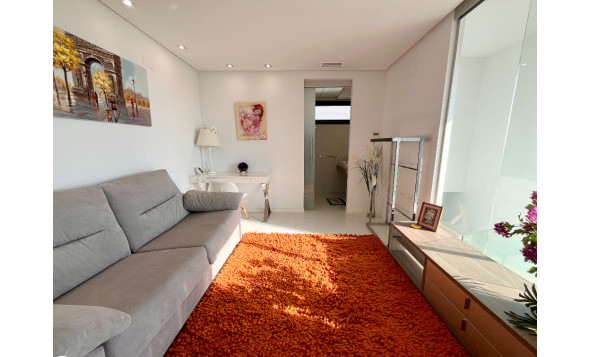 Herverkoop - 4. Halfvrijstaande villa - Los Dolses - Costa Blanca Zuid