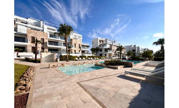 Herverkoop - 4. Halfvrijstaande villa - Los Dolses - Costa Blanca Zuid