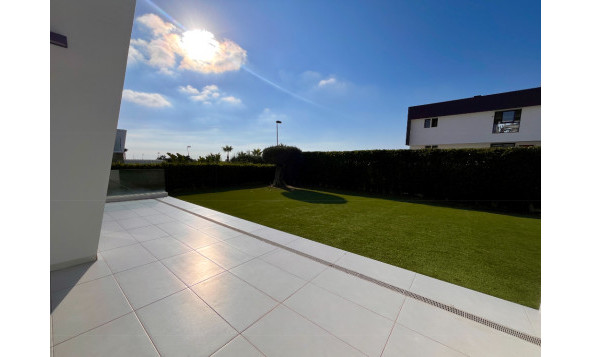 Herverkoop - 4. Halfvrijstaande villa - Los Dolses - Costa Blanca Zuid