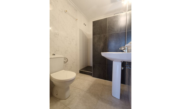 Herverkoop - 1. Appartement / flat - Torrevieja - Costa Blanca Zuid