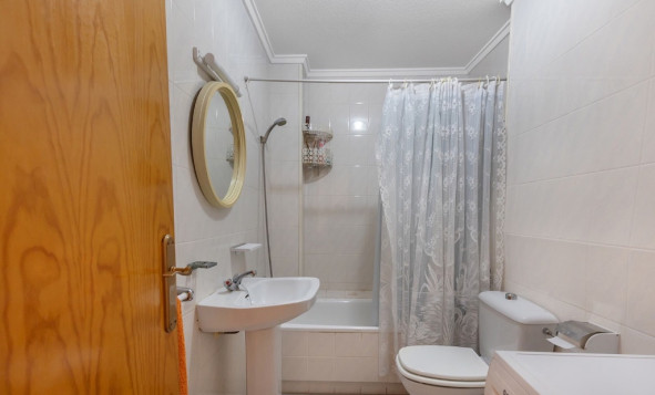 Resale - 1. Apartment / flat - La Mata - Costa Blanca South