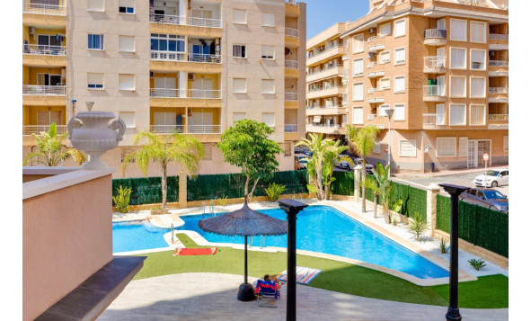 Herverkoop - 1. Appartement / flat - Torrevieja - Costa Blanca Zuid