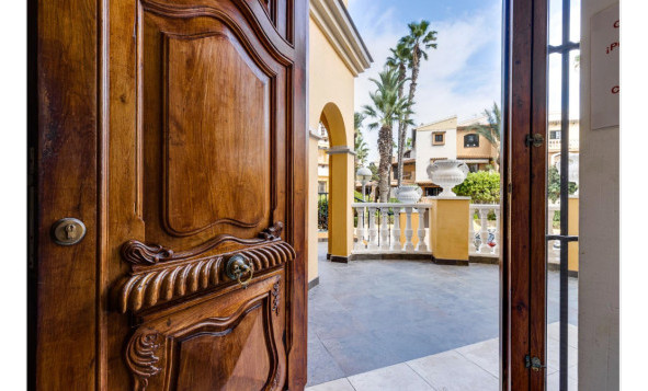 Herverkoop - 1. Appartement / flat - Torrevieja - Costa Blanca Zuid