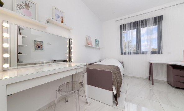 Herverkoop - 4. Halfvrijstaande villa - Orihuela Costa - Costa Blanca Zuid