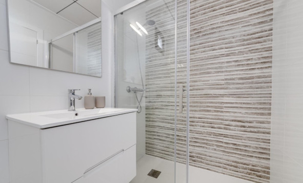 Herverkoop - 4. Halfvrijstaande villa - Orihuela Costa - Costa Blanca Zuid