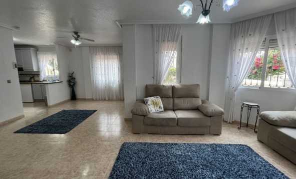 Herverkoop - 4. Halfvrijstaande villa - Almoradí - Costa Blanca Zuid