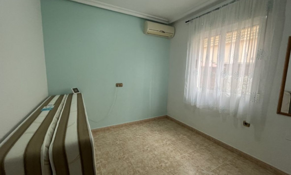 Herverkoop - 4. Halfvrijstaande villa - Almoradí - Costa Blanca Zuid