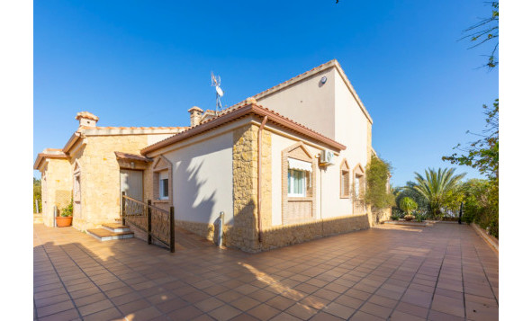Herverkoop - 3. Halfvrijstaand huis - Torrevieja - Costa Blanca Zuid