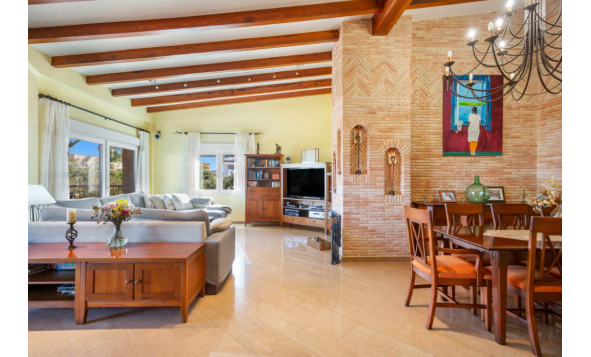 Herverkoop - 3. Halfvrijstaand huis - Torrevieja - Costa Blanca Zuid