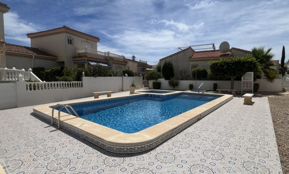 Herverkoop - 4. Halfvrijstaande villa - Algorfa - Costa Blanca Zuid